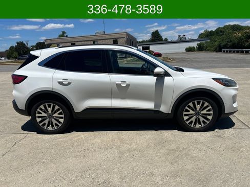 Used 2020 Ford Escape Titanium AWD/4WD image 6