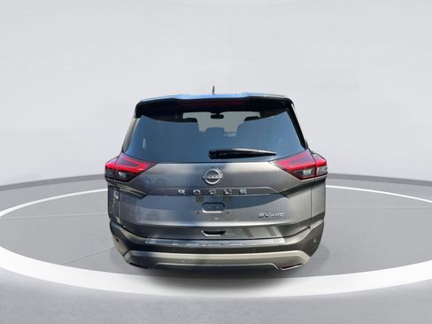 Used 2023 Nissan Rogue SV image 6