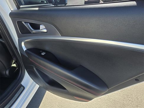 Used 2025 Genesis G70 3.3T Advanced image 25