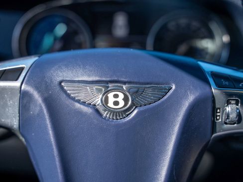 Used 2016 Bentley Flying Spur V8 image 16