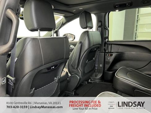 New 2026 Chrysler Pacifica Limited w/ S Appearance Package AWD/4WD image 22