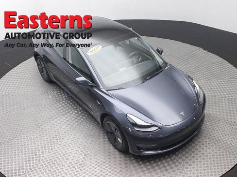 Used 2023 Tesla Model 3 Standard Range RWD image 3