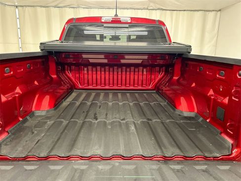 Used 2024 Chevrolet Colorado Trail Boss w/ Technology Package image 22