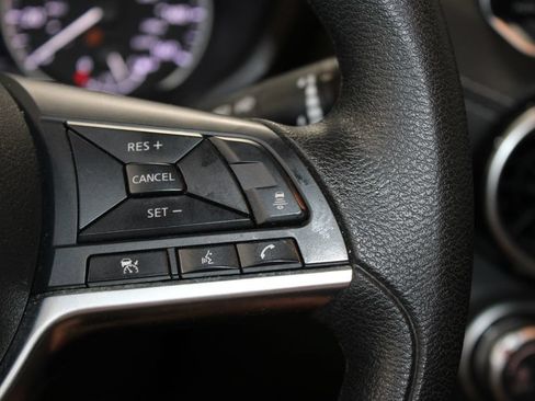 Used 2024 Nissan Sentra SV FWD image 29