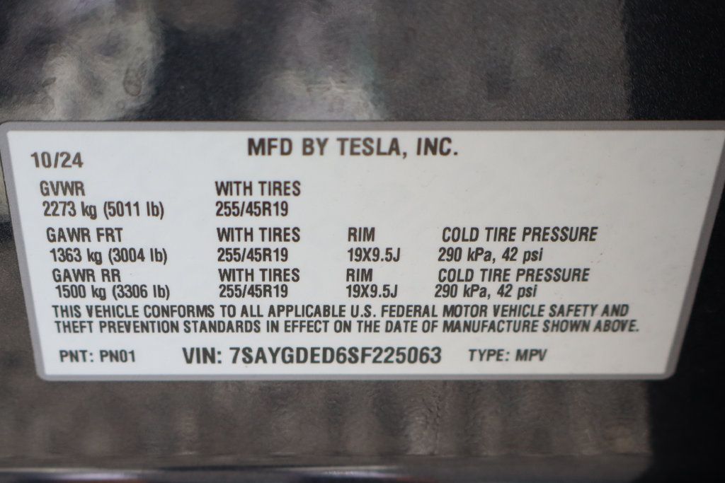 Used 2025 Tesla Model Y Long Range RWD image 41