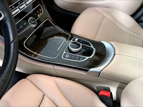 Used 2020 Mercedes-Benz C 300 Sedan w/ Premium Package image 17