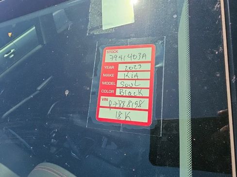 Certified 2023 Kia Soul GT-Line FWD image 9