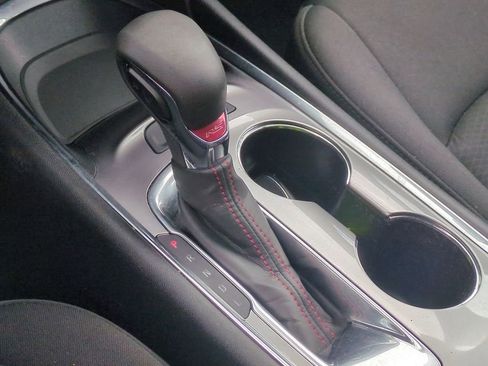 Used 2021 Chevrolet Malibu RS FWD image 18