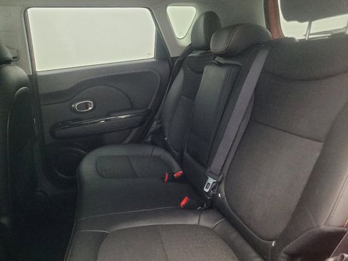 Used 2018 Kia Soul ! w/ Tech Package FWD image 18