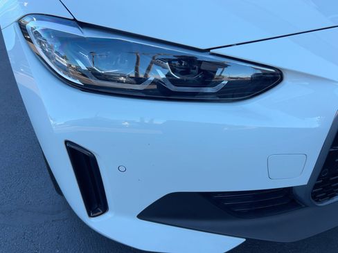 Used 2024 BMW i4 eDrive40 w/ Premium Package image 9