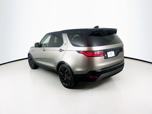 Used 2024 Land Rover Discovery Dynamic SE image 7