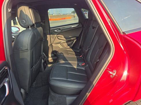 Used 2024 Porsche Macan w/ Premium Plus Package AWD/4WD image 6