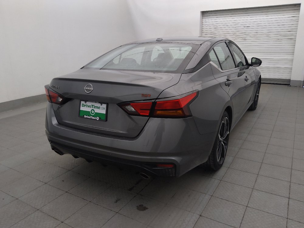 Used 2024 Nissan Altima 2.5 SR FWD image 9