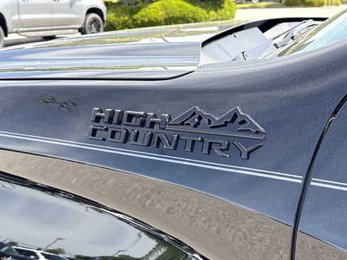 New 2026 Chevrolet Silverado 1500 High Country w/ Midnight Edition AWD/4WD image 11