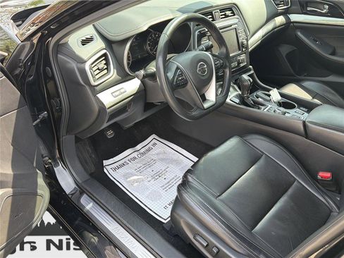 Used 2021 Nissan Maxima 3.5 SV w/ Floor Mat Group FWD image 9