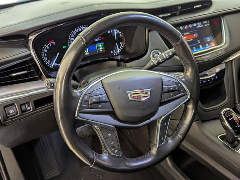 Used 2018 Cadillac XT5 Luxury w/ Driver Awareness Package image 24
