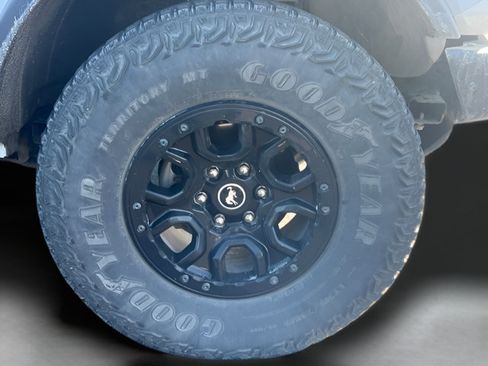 Used 2023 Ford Bronco Wildtrak AWD/4WD image 10