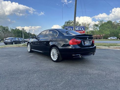 Used 2011 BMW 335i xDrive Sedan image 16