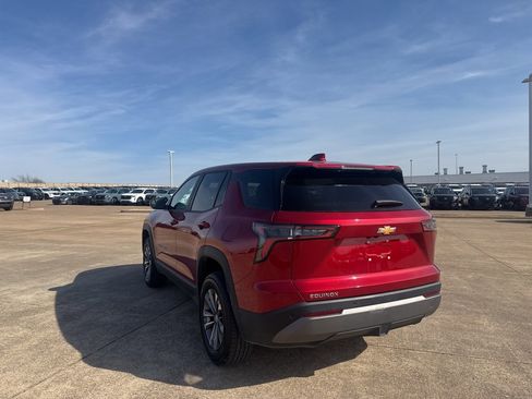 Used 2026 Chevrolet Equinox LT image 17