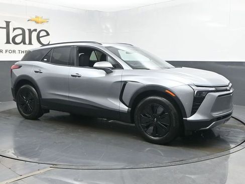 New 2026 Chevrolet Blazer EV LT image 6