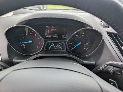 Used 2017 Ford Escape Titanium AWD/4WD image 19