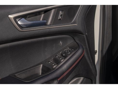 Used 2022 Ford Edge ST-Line AWD/4WD image 19