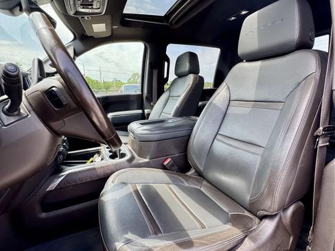 Used 2022 GMC Sierra 2500 Denali w/ Technology Package AWD/4WD image 14