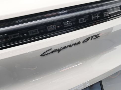 Certified 2026 Porsche Cayenne GTS AWD/4WD image 37