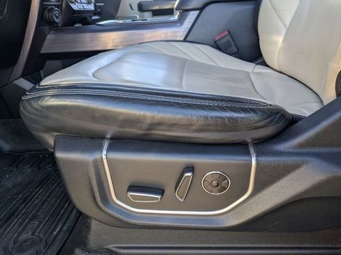 Used 2020 Ford F350 Limited image 21