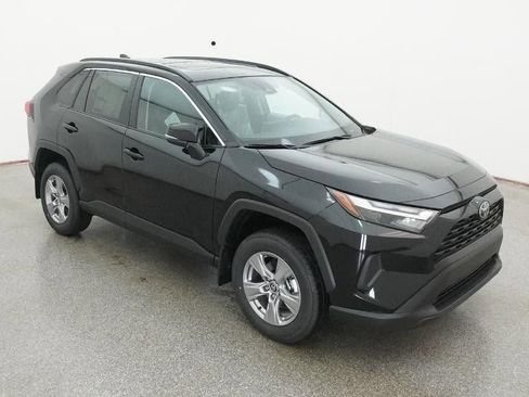New 2025 Toyota RAV4 XLE image 13