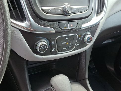 Used 2023 Chevrolet Equinox LS w/ LS Convenience Package image 15