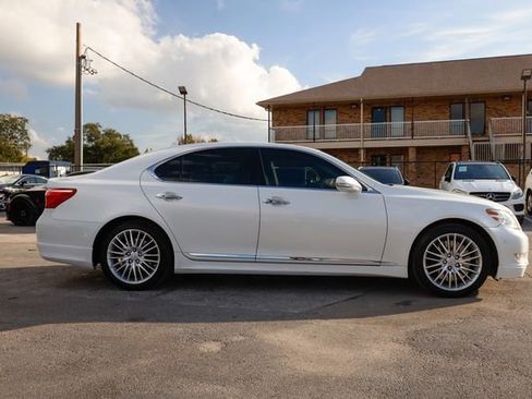 Used 2011 Lexus LS 460 4dr Sedan RWD image 18