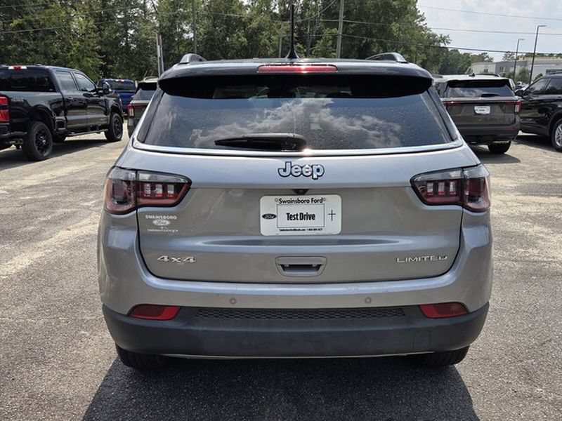 Used 2024 Jeep Compass Limited AWD/4WD image 10