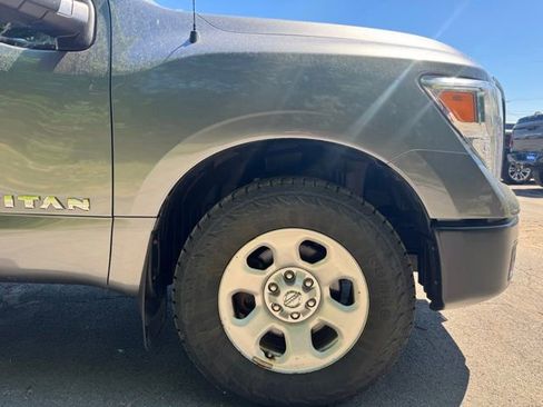 Used 2019 Nissan Titan S w/ S Utility Package AWD/4WD image 10