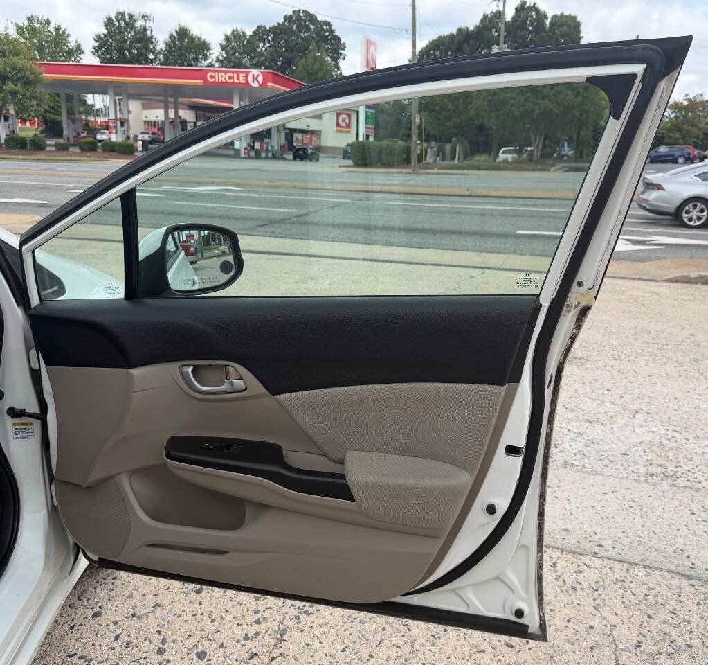 Used 2013 Honda Civic LX image 17