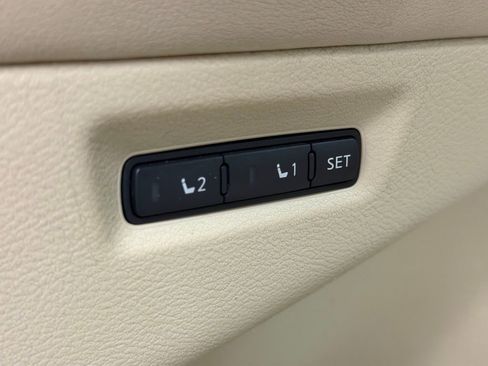 Used 2015 Nissan Murano Platinum w/ Platinum Technology Package image 29