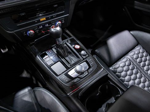 Used 2017 Audi RS 7 Prestige w/ Carbon-Optic Package image 12