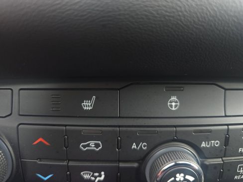 Used 2023 Dodge Durango GT image 25