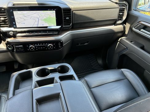 Used 2025 Chevrolet Silverado 1500 RST w/ Z71 Off-Road Package AWD/4WD image 20
