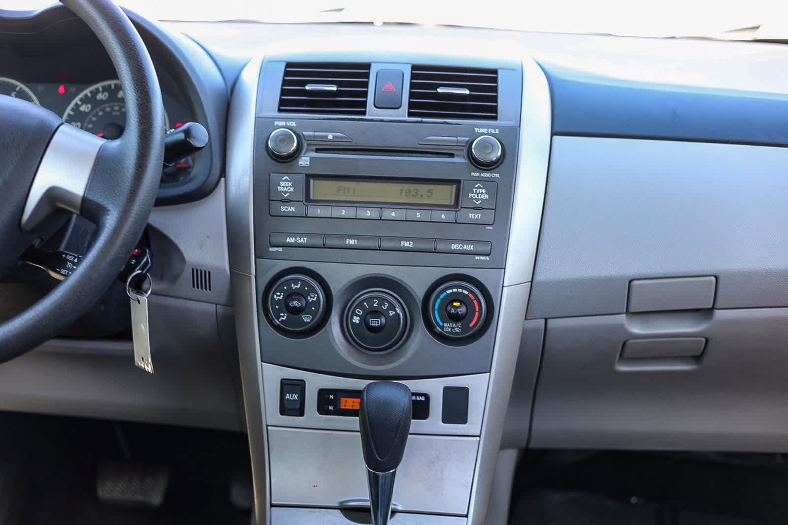 Used 2011 Toyota Corolla LE FWD image 15