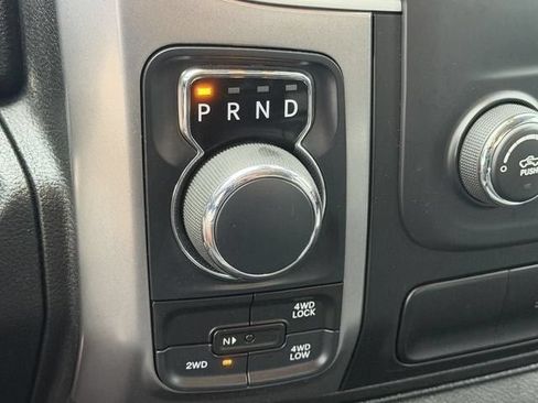 Used 2024 RAM 1500 Classic SLT AWD/4WD image 27