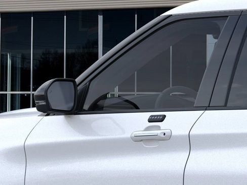 Used 2026 Ford Explorer Platinum w/ LUX Leather Package AWD/4WD image 12