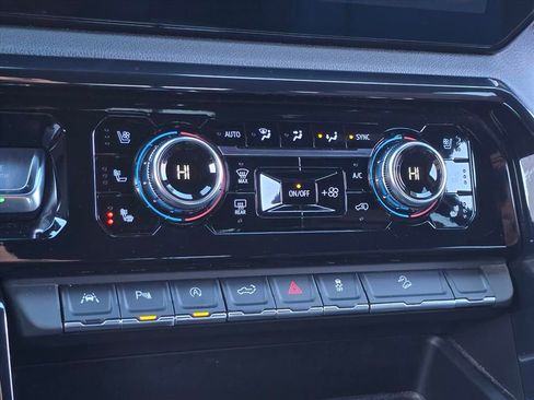 Certified 2024 GMC Sierra 1500 AT4 w/ Technology Package image 22