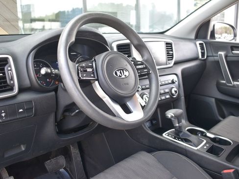 Used 2022 Kia Sportage LX image 28