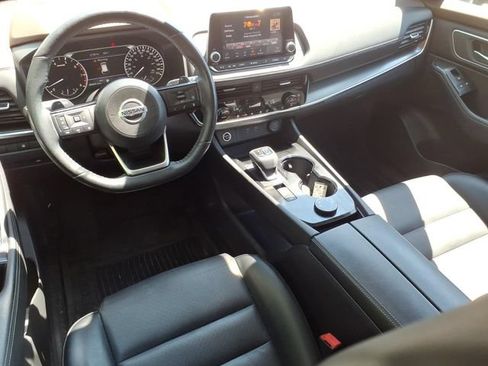 Used 2021 Nissan Rogue SV AWD/4WD image 7