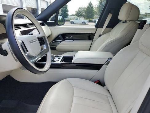 Used 2023 Land Rover Range Rover Long Wheelbase Autobiography AWD/4WD image 17
