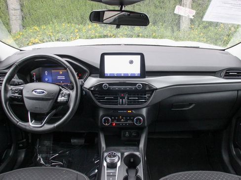 Used 2024 Ford Escape Active image 25