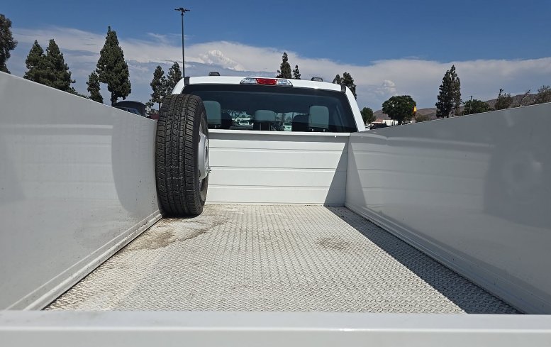 Used 2025 Ford F350 XL AWD/4WD image 4