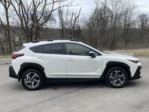Certified 2024 Subaru Crosstrek 2.0i Premium image 6