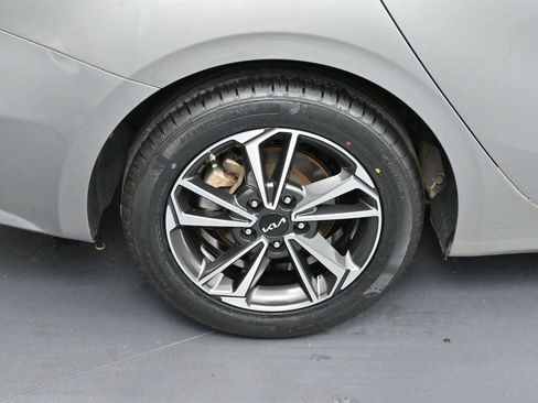 Used 2023 Kia Forte LXS FWD image 30